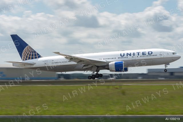 N219UA