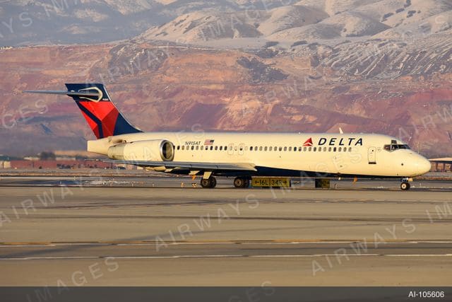 N915AT