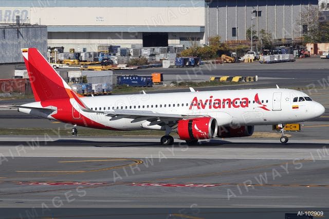N776AV