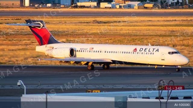 N894AT