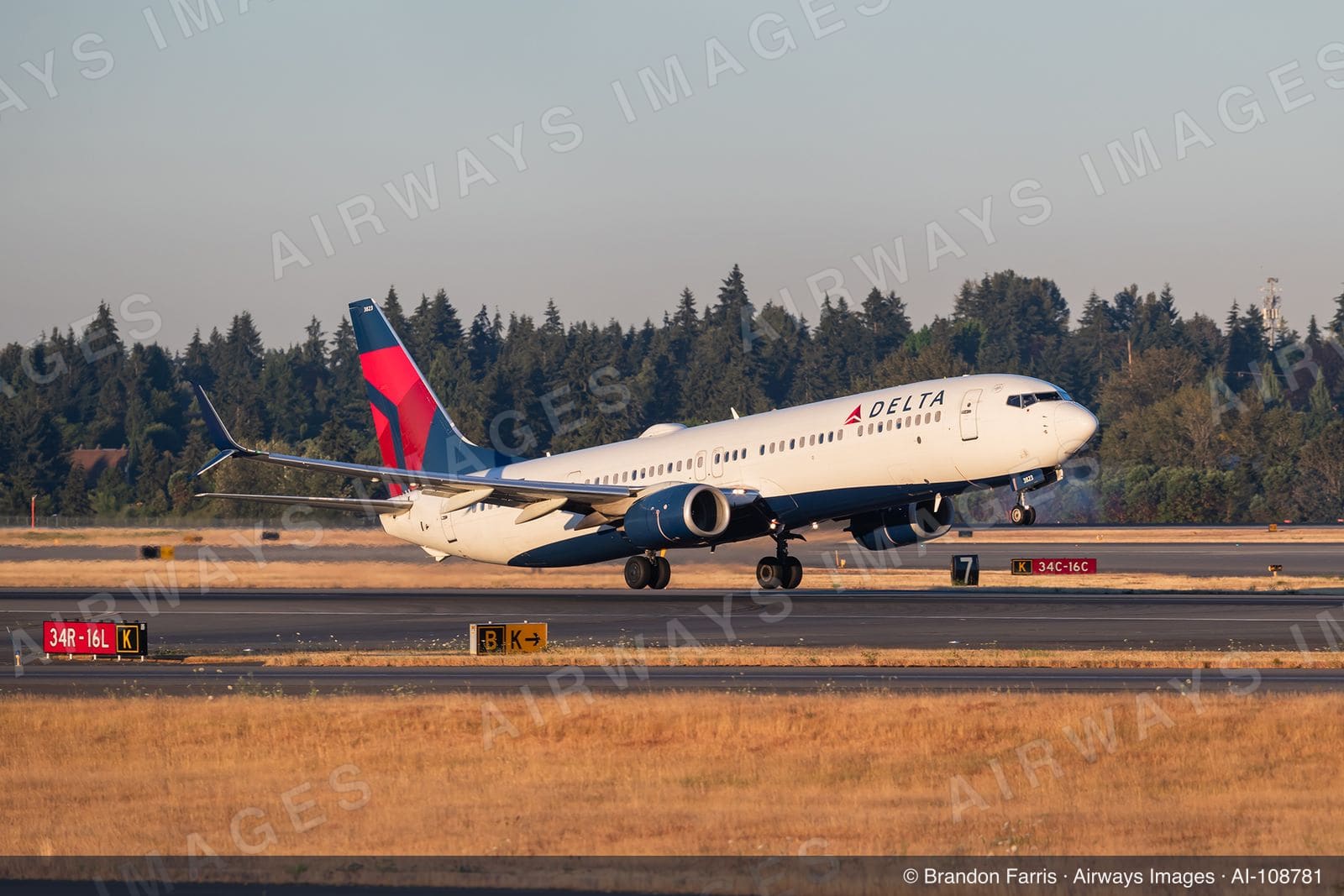 N823DN