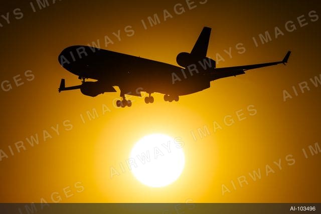N282UP