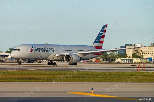 N832AA
