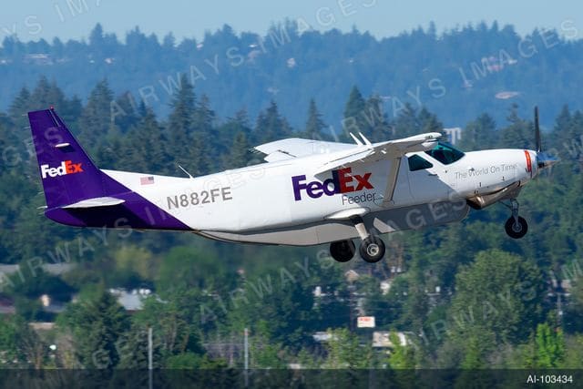 N882FE