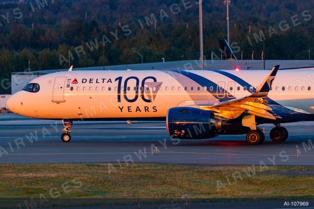 N589DT