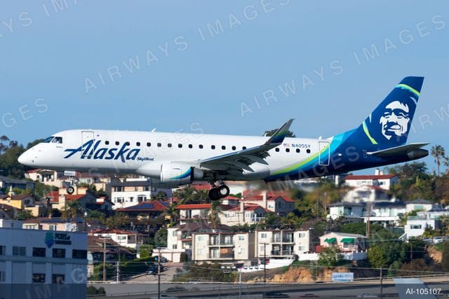 N405SY