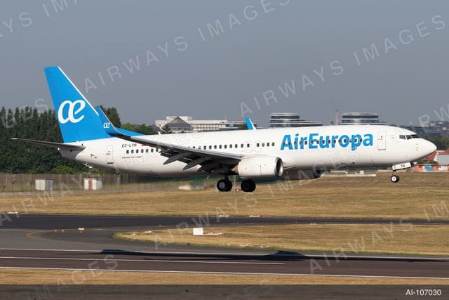 EC-LYR