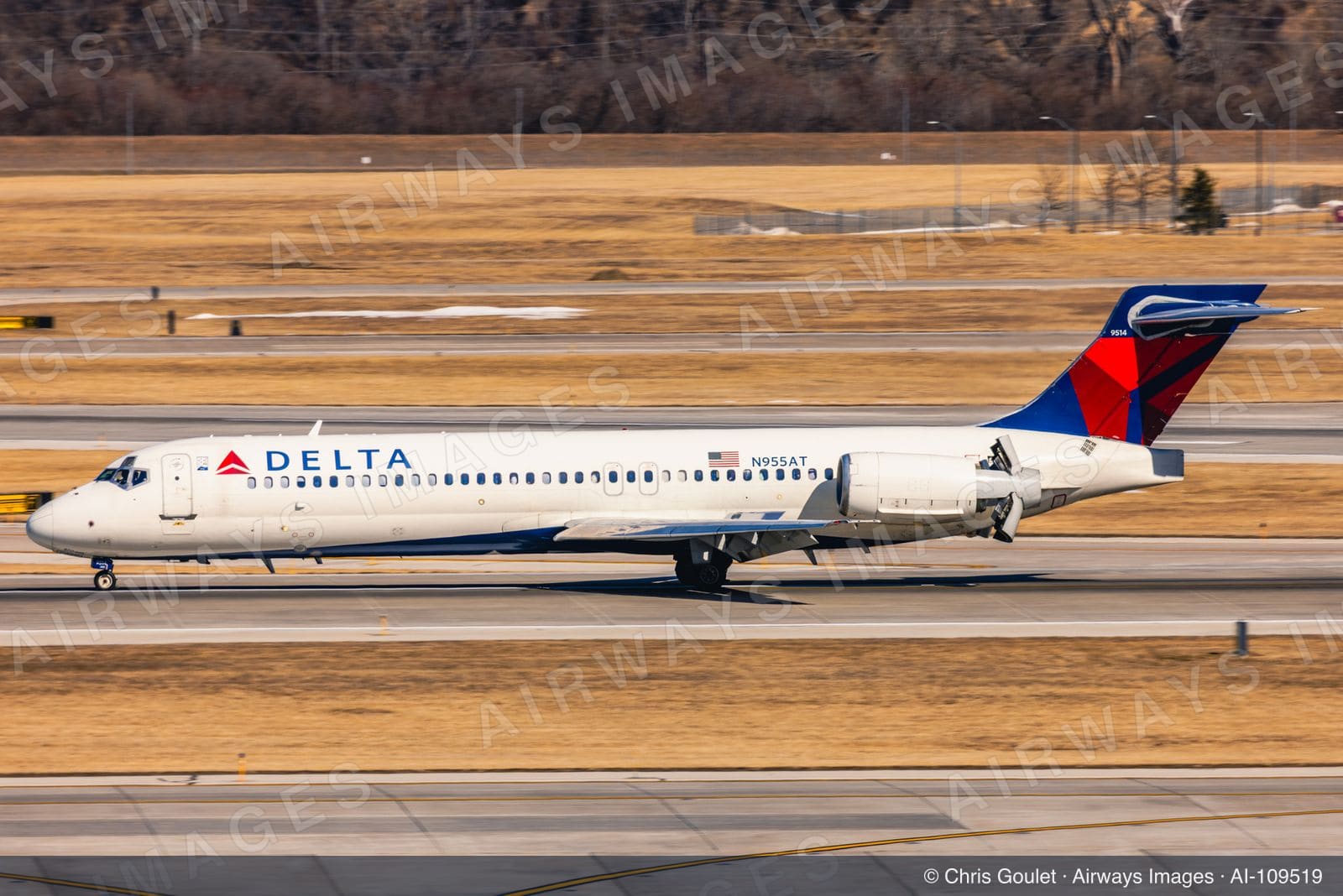 N955AT
