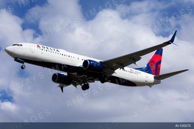 N877DN