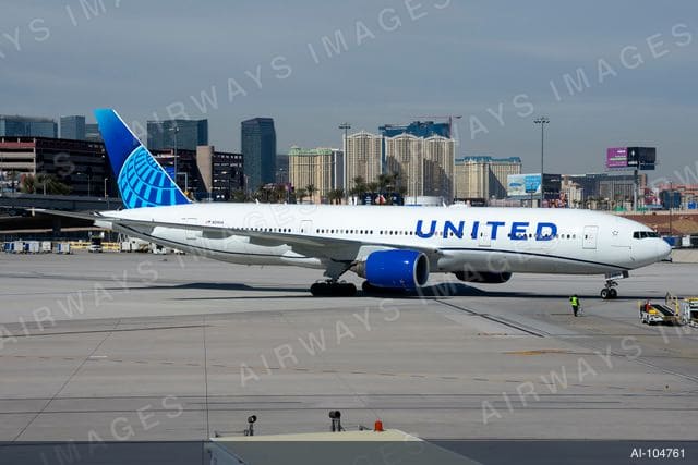 N214UA