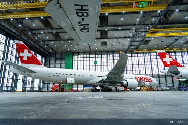 zrh_hangar-15.jpg