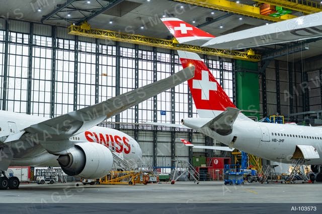 zrh_hangar-17.jpg