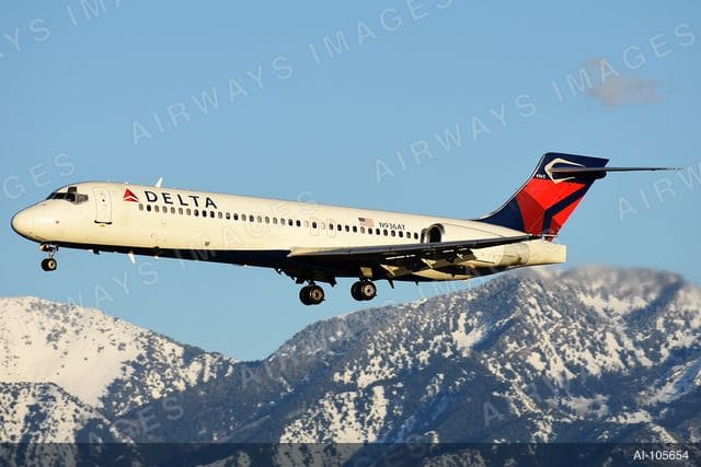 N936AT
