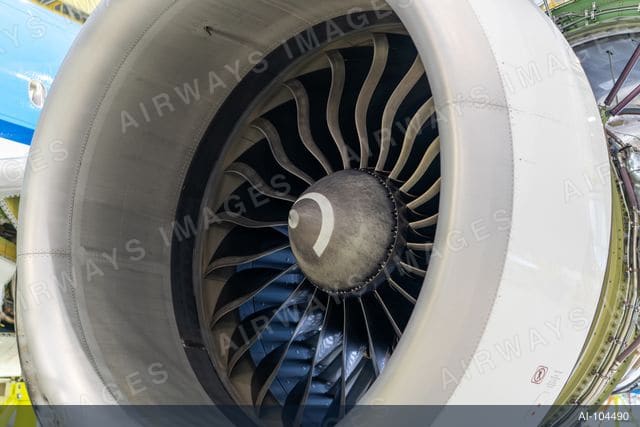 klm_mro-12.jpg