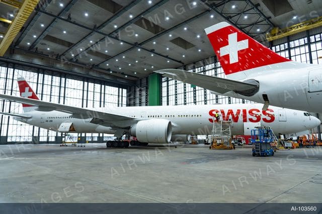 zrh_hangar-03.jpg