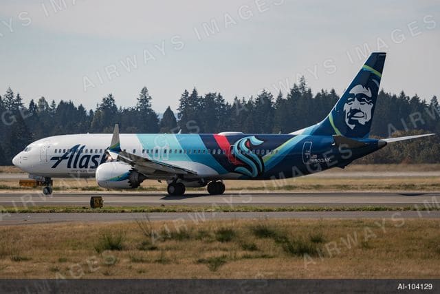 N933AK