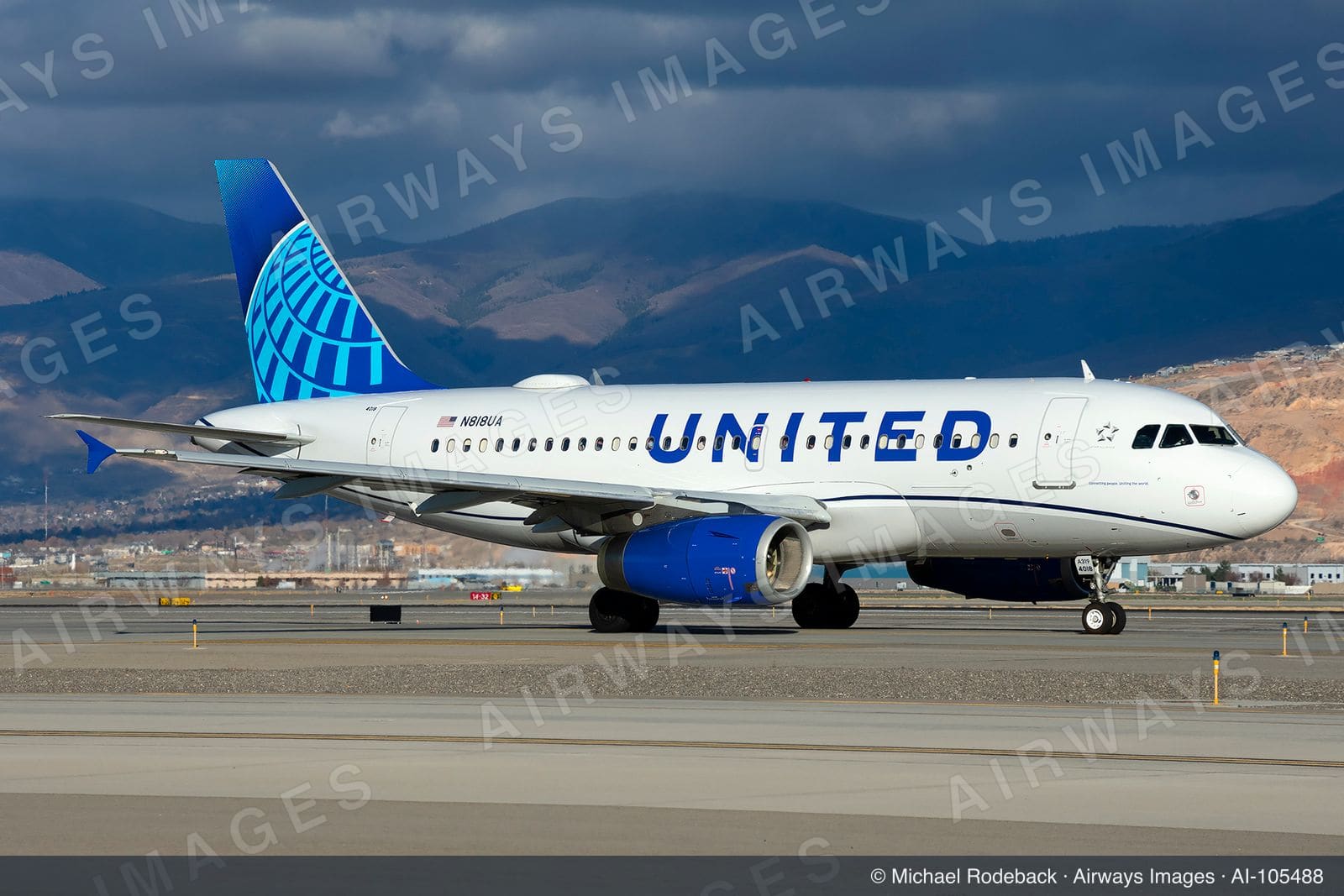 N818UA
