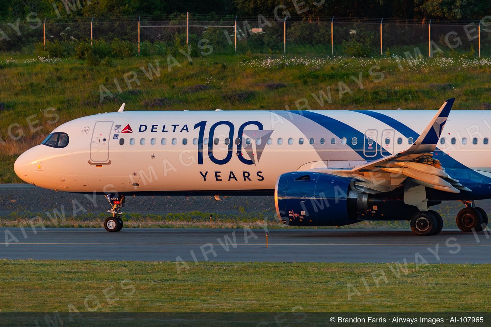N589DT