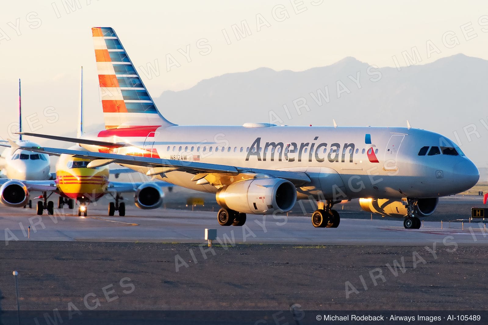 N819AW