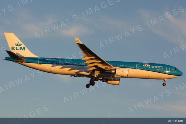 PH-AKB